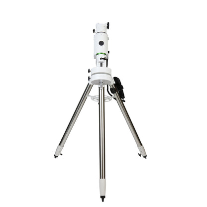 Monture Sky-Watcher HEQ5 Pro vue de face avec platine double D/V et raquette SynScan V5